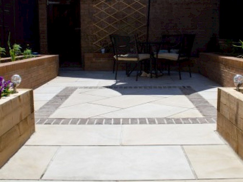 Dunlop Avenue, New Farnley